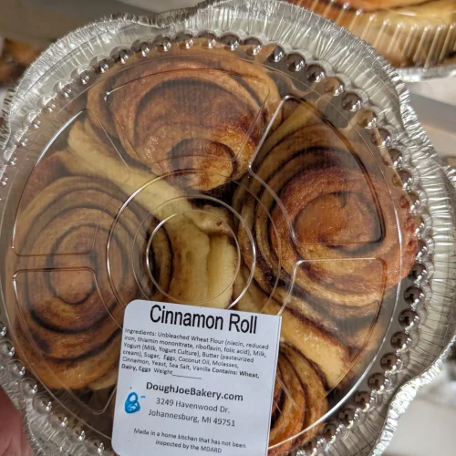Cinnamon Roll 4 Pack Circle